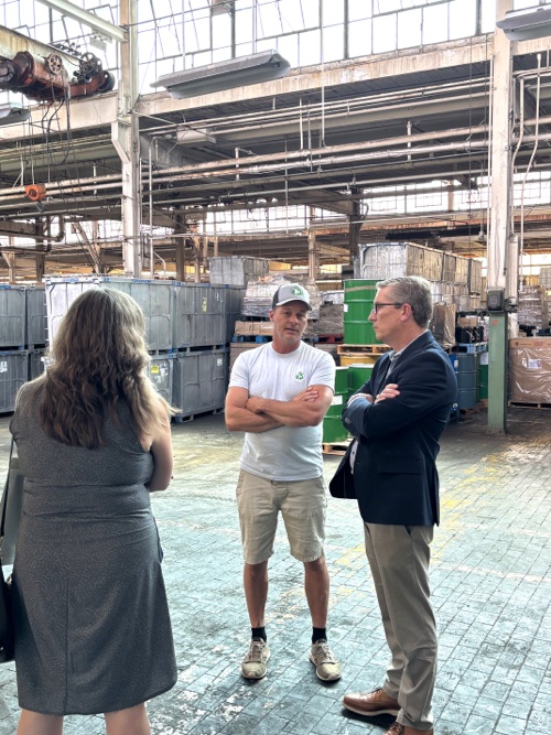 Download images to view this photo