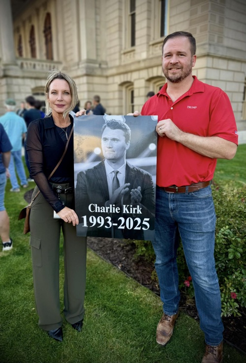 Download images to view this photo