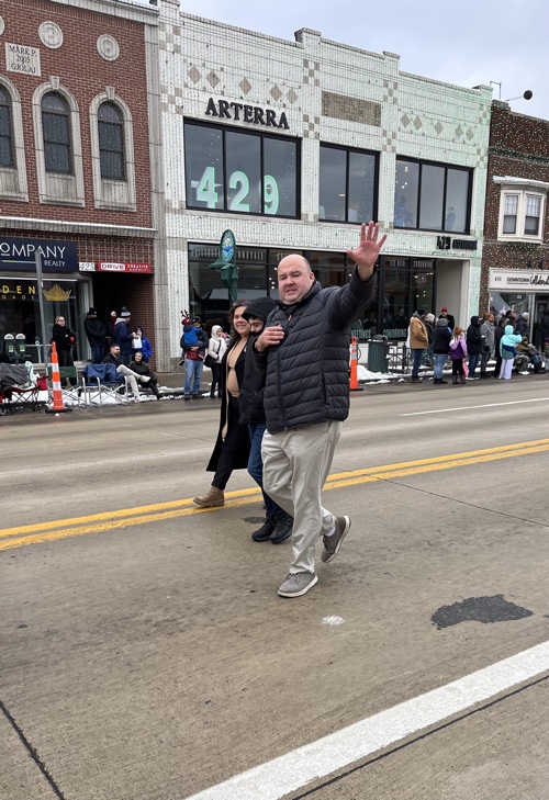 Download images to view this photo