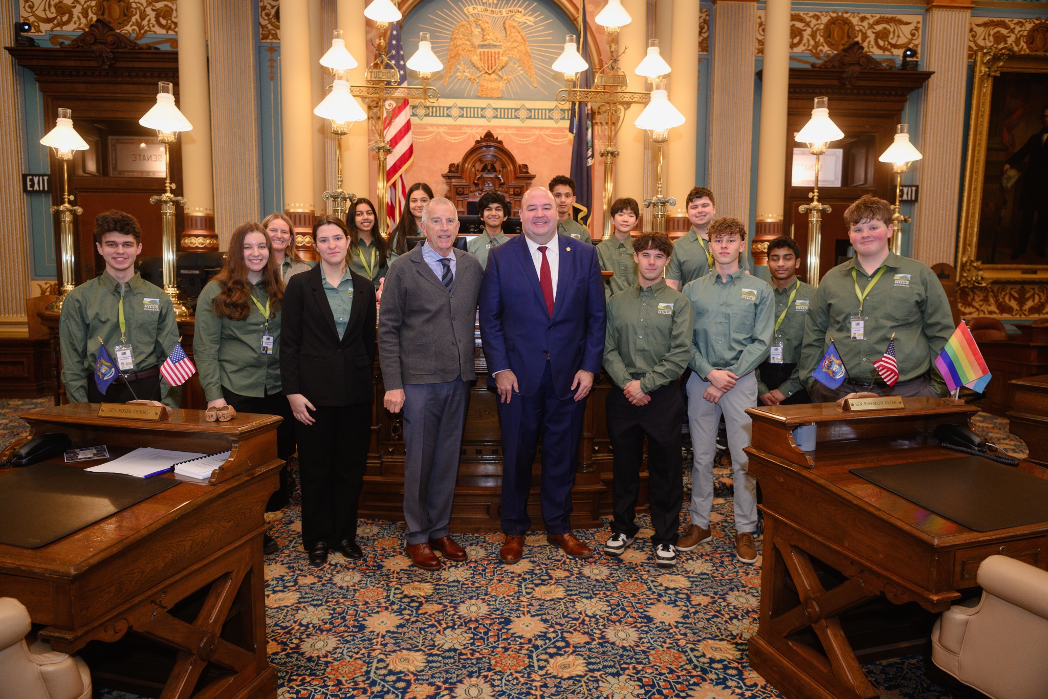 Download images to view this photo